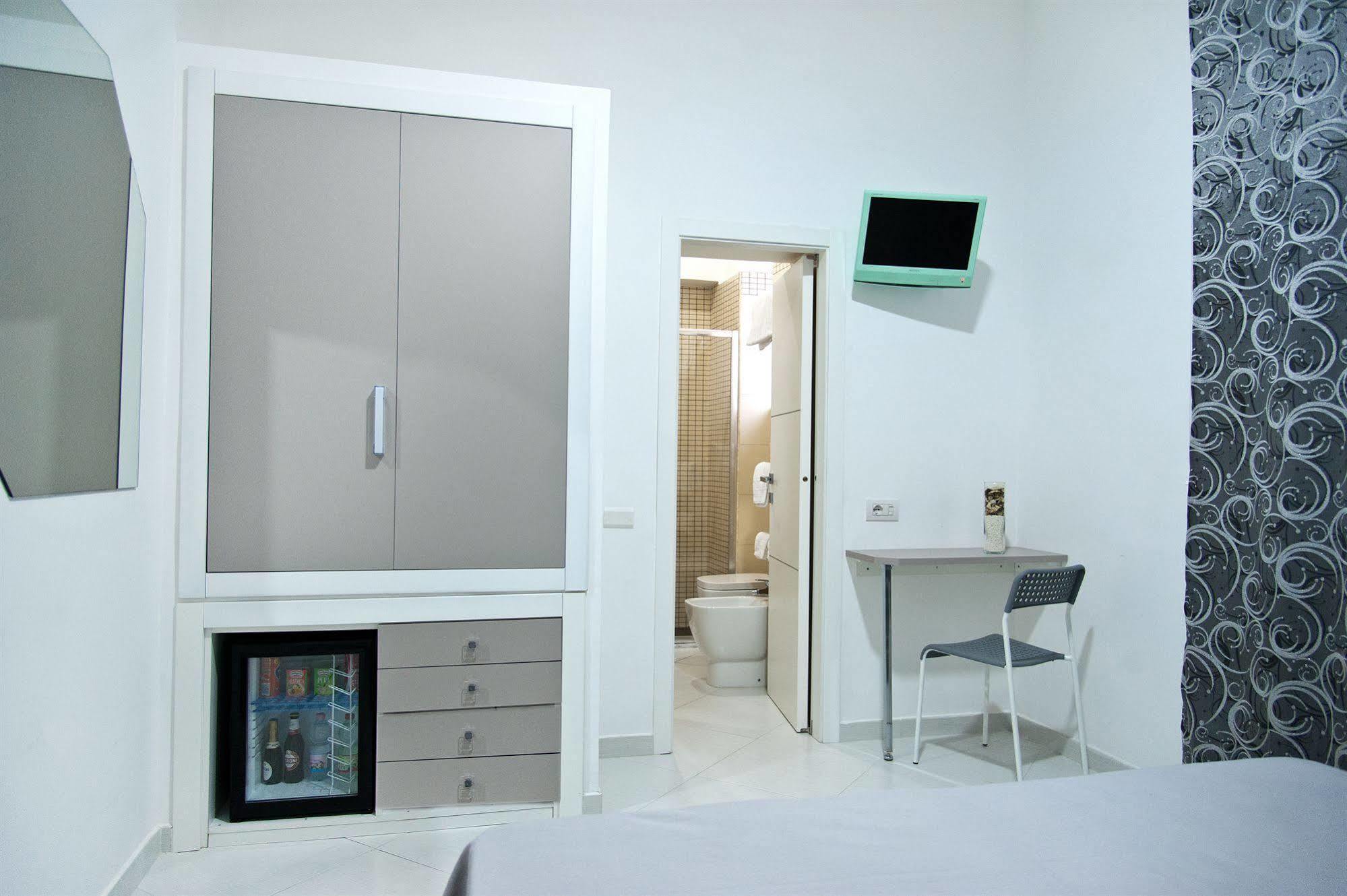 Hotel Regina Caserta Esterno foto