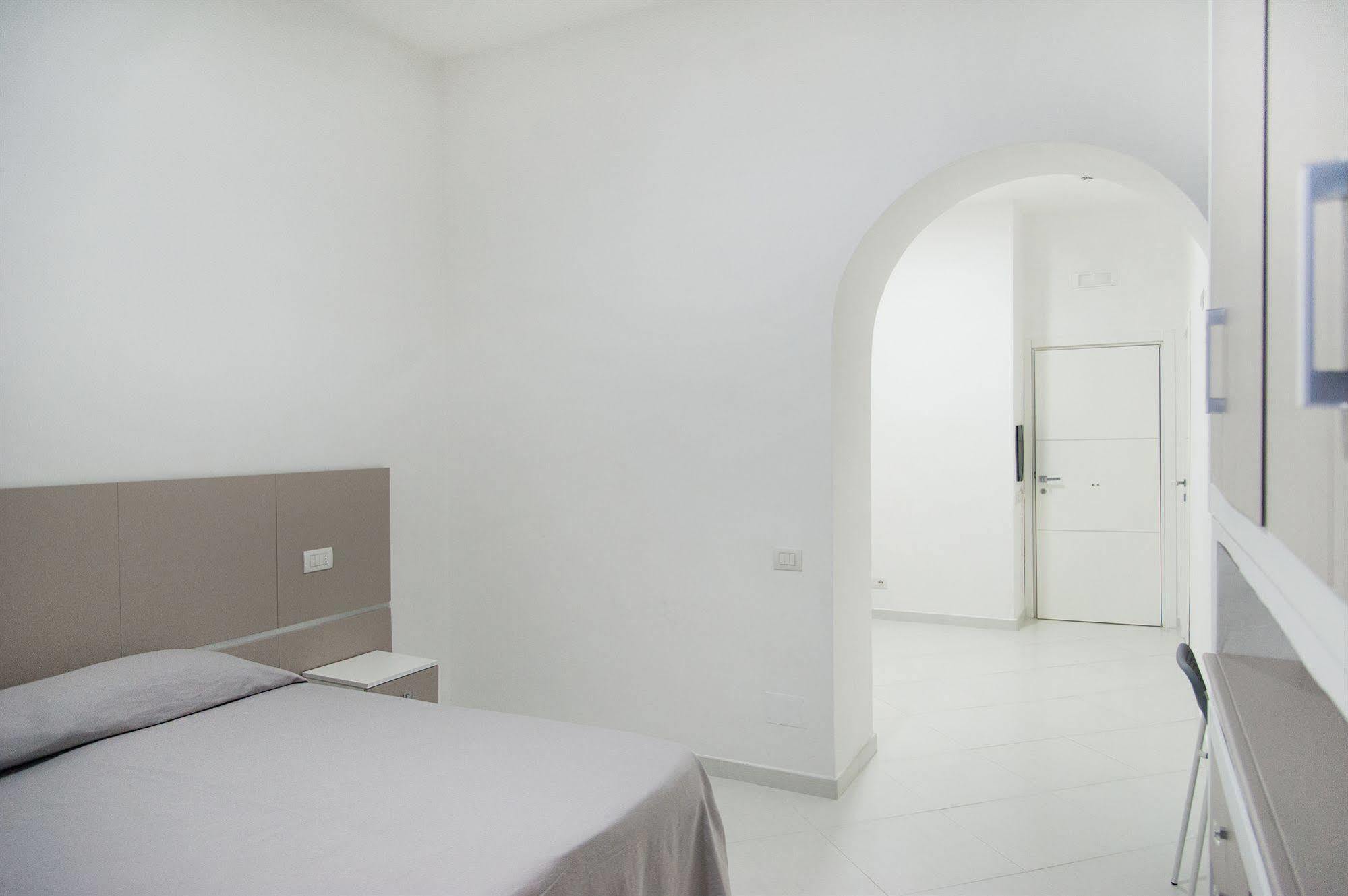 Hotel Regina Caserta Esterno foto