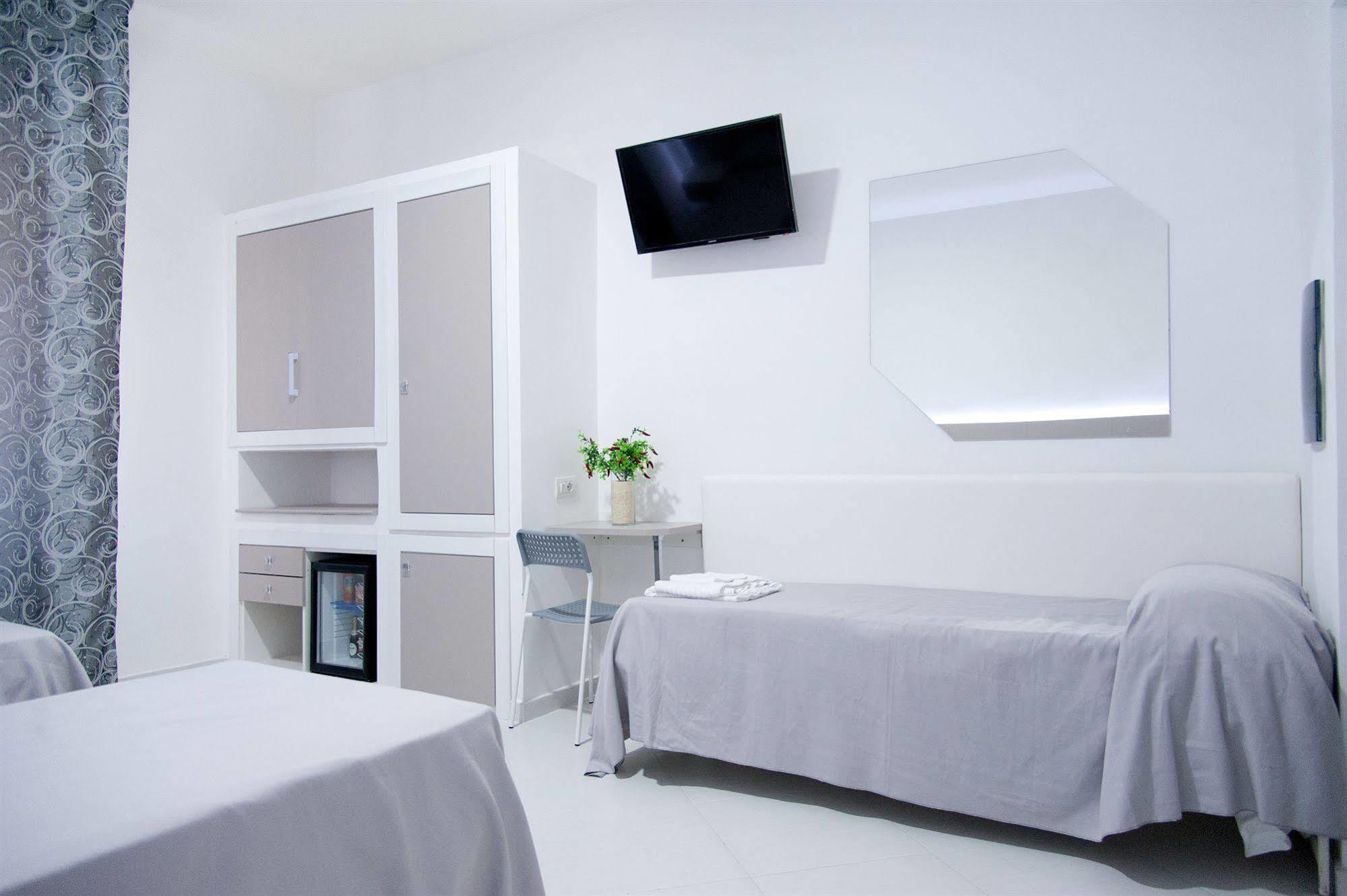Hotel Regina Caserta Esterno foto
